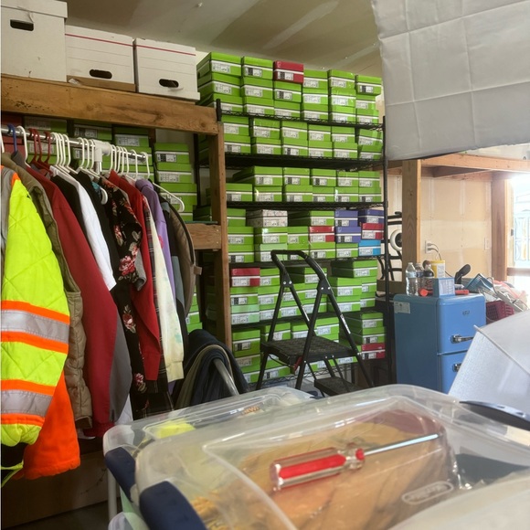 Over 400 pair CARIUMA Sneakers! - Picture 2 of 2